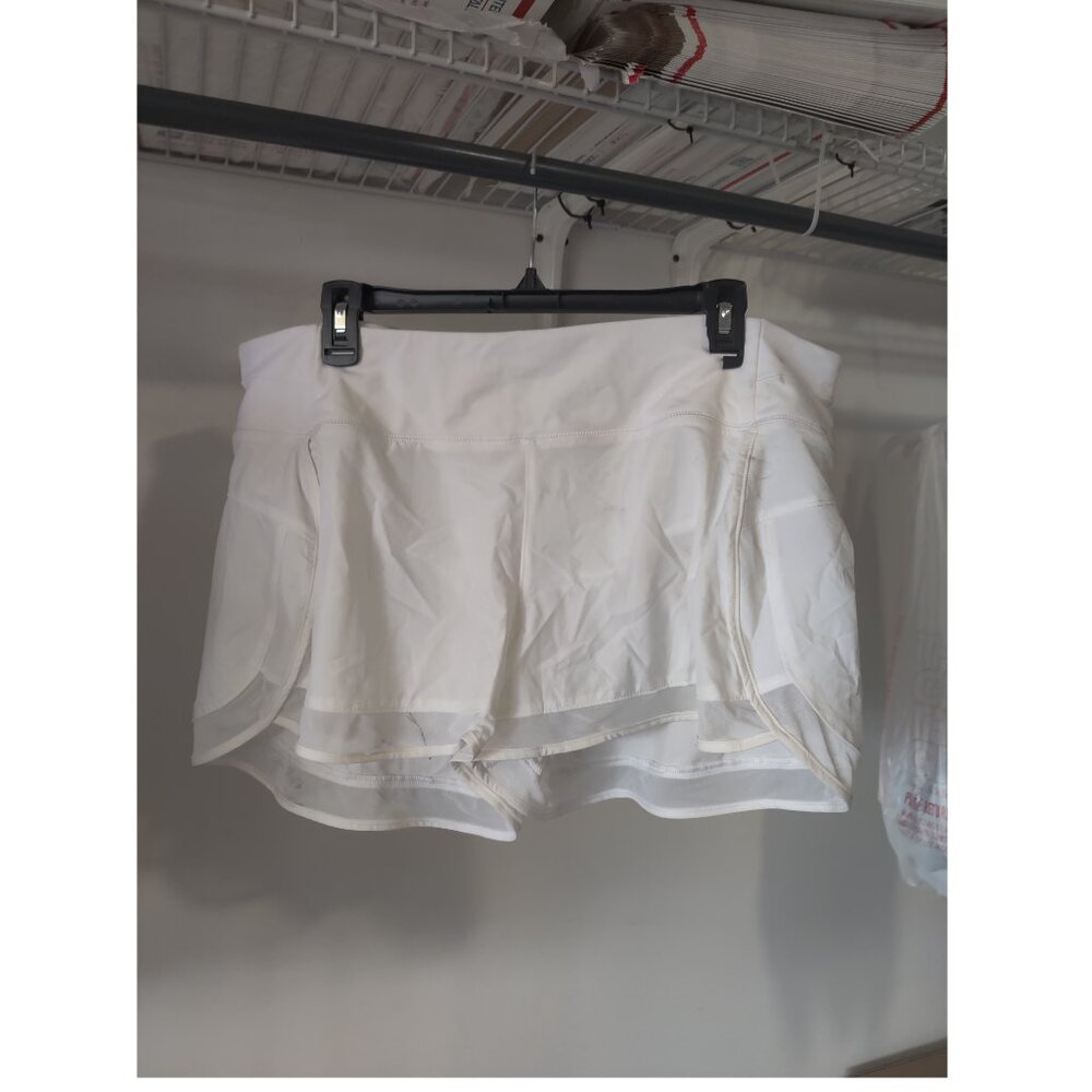 SOILED CALIA Women's Anywhere 3" Inseam Mid Rise Shorts White Size L $65 O301